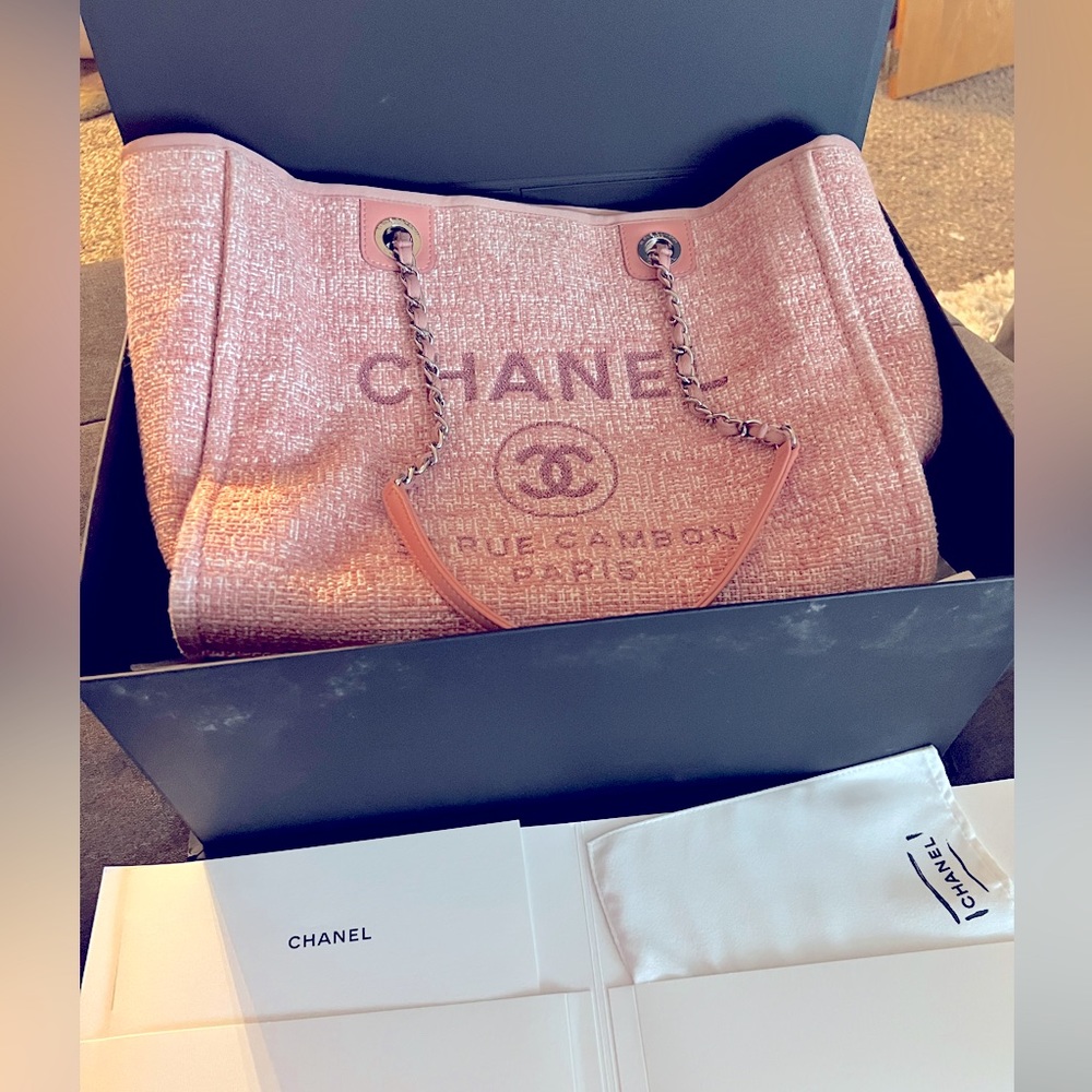 New Large classic AUTHENTIC Chanel Deauville Tote- Hard to find!
